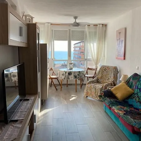 Apartament Con Vistas Al Mar. *